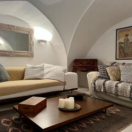 Dimora Dei Templari Apartment